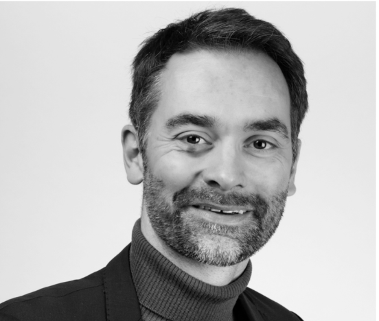 POST-VÉRITÉ : QUAND LES RÉSEAUX SOCIAUX TRANSFORMENT NOS CROYANCES EN RÉALITÉS